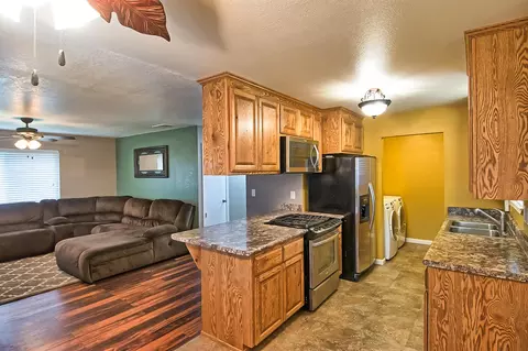 2510 Toyon St, Anderson, CA 96007 photo 8