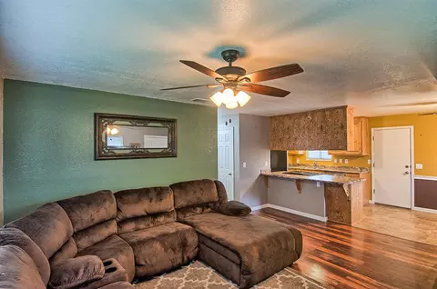 2510 Toyon St, Anderson, CA 96007 photo 2