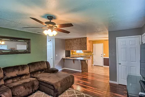 2510 Toyon St, Anderson, CA 96007 photo 3