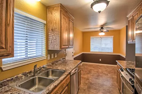 2510 Toyon St, Anderson, CA 96007 photo 11