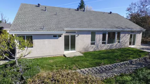 910 Stanford Pl, Redding, CA 96003 photo 66