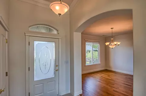 910 Stanford Pl, Redding, CA 96003 photo 5