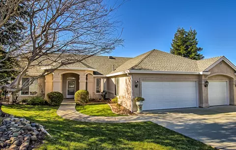 910 Stanford Pl, Redding, CA 96003 photo 1