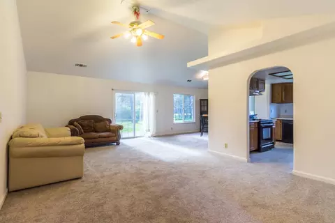 2188 Kimber Ct, Redding, CA 96002 photo 3
