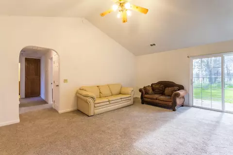 2188 Kimber Ct, Redding, CA 96002 photo 4