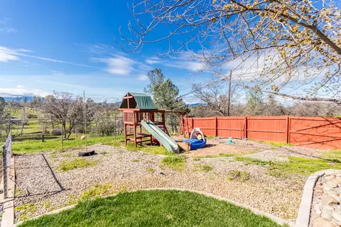9480 Winegar Rd, Redding, CA 96003 photo 42