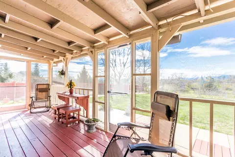 9480 Winegar Rd, Redding, CA 96003 photo 32