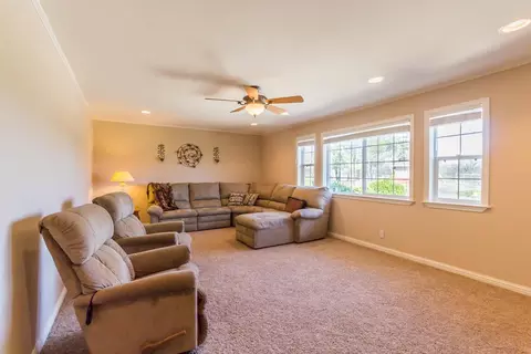 9480 Winegar Rd, Redding, CA 96003 photo 18