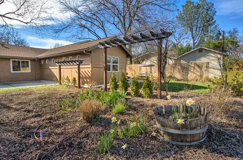11487 Hawley Rd, Redding, CA 96003 photo 40