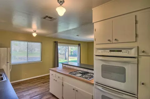 11487 Hawley Rd, Redding, CA 96003 photo 14