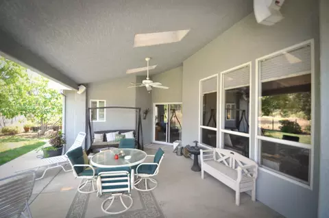 1613 Spanish Bay Dr, Redding, CA 96003 photo 11