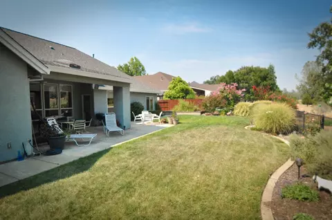 1613 Spanish Bay Dr, Redding, CA 96003 photo 13