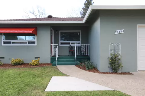 818 Delta St, Redding, CA 96003 photo 2