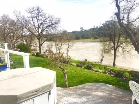 15440 China Rapids Dr, Red Bluff, CA 96080 photo 2
