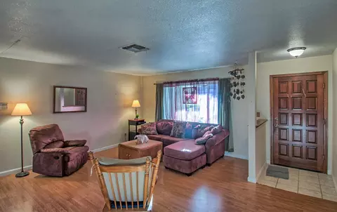 10637 Old Oregon Trl, Redding, CA 96003 photo 5