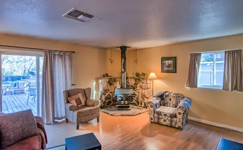 10637 Old Oregon Trl, Redding, CA 96003 photo 10