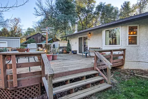 10637 Old Oregon Trl, Redding, CA 96003 photo 28