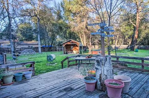 10637 Old Oregon Trl, Redding, CA 96003 photo 23