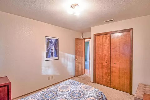 10637 Old Oregon Trl, Redding, CA 96003 photo 22