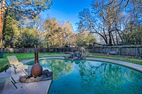 10637 Old Oregon Trl, Redding, CA 96003 photo 25