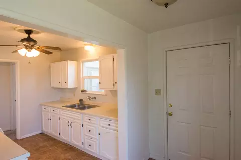 1600 Mesa St, Redding, CA 96001 photo 8