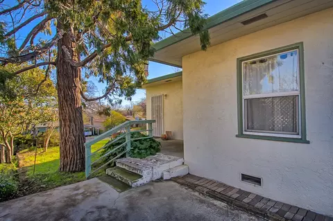1600 Mesa St, Redding, CA 96001 photo 4