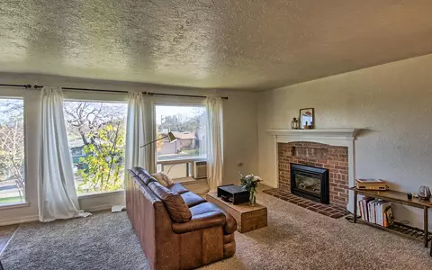 1600 Mesa St, Redding, CA 96001 photo 11