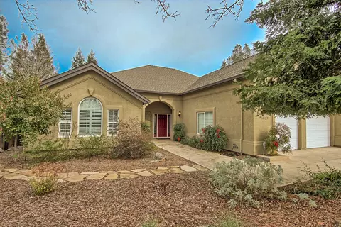 1487 Spanish Bay Dr, Redding, CA 96003 photo 6