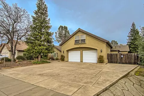 1487 Spanish Bay Dr, Redding, CA 96003 photo 5