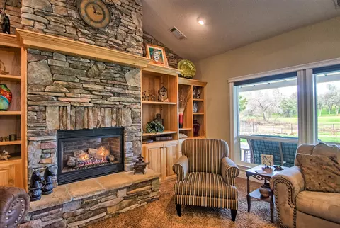 1487 Spanish Bay Dr, Redding, CA 96003 photo 11