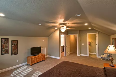 1487 Spanish Bay Dr, Redding, CA 96003 photo 33