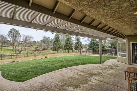1487 Spanish Bay Dr, Redding, CA 96003 photo 39