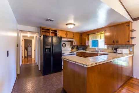 1729 Riviera Dr, Redding, CA 96001 photo 9