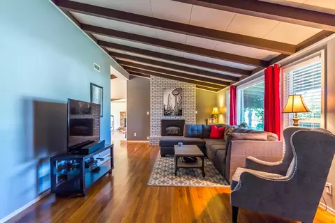 1729 Riviera Dr, Redding, CA 96001 photo 4
