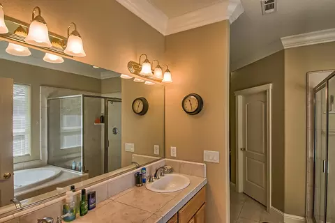 1010 Albion Ave, Redding, CA 96003 photo 17