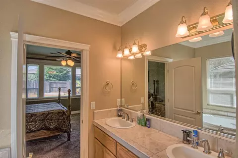 1010 Albion Ave, Redding, CA 96003 photo 21