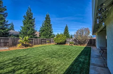 1010 Albion Ave, Redding, CA 96003 photo 36