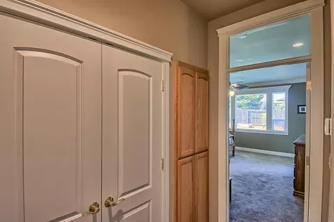 1010 Albion Ave, Redding, CA 96003 photo 23