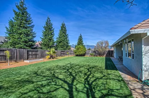 1010 Albion Ave, Redding, CA 96003 photo 37