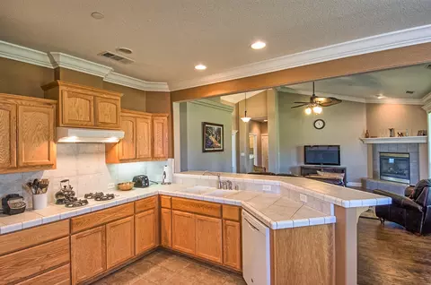 1010 Albion Ave, Redding, CA 96003 photo 7