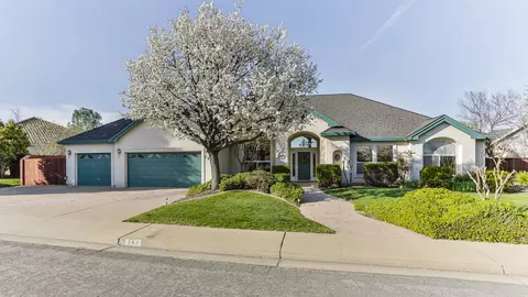 397 River Park Dr, Redding, CA 96003 photo 1