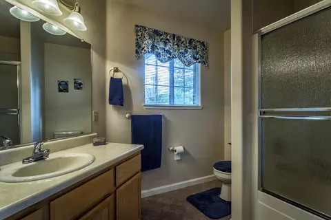 857 Fountain Cir, Redding, CA 96003 photo 12