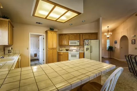 857 Fountain Cir, Redding, CA 96003 photo 17