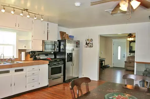 2375 Waverly Ave, Redding, CA 96001 photo 6