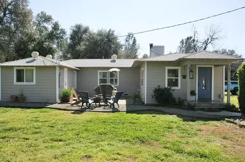 2375 Waverly Ave, Redding, CA 96001 photo 1