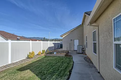 3585 Keel Ct, Redding, CA 96003 photo 23
