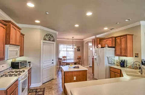 3585 Keel Ct, Redding, CA 96003 photo 15