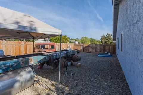 1805 Yahi Ln, Redding, CA 96002 photo 18