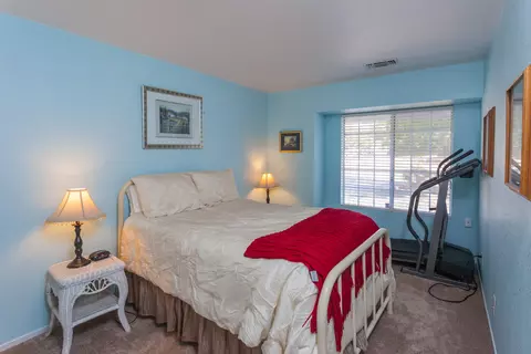 1805 Yahi Ln, Redding, CA 96002 photo 11