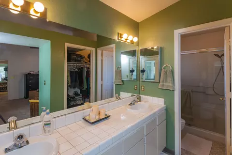 1805 Yahi Ln, Redding, CA 96002 photo 14